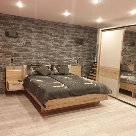 Room Petra In Centertown Zengg Kültér fotó