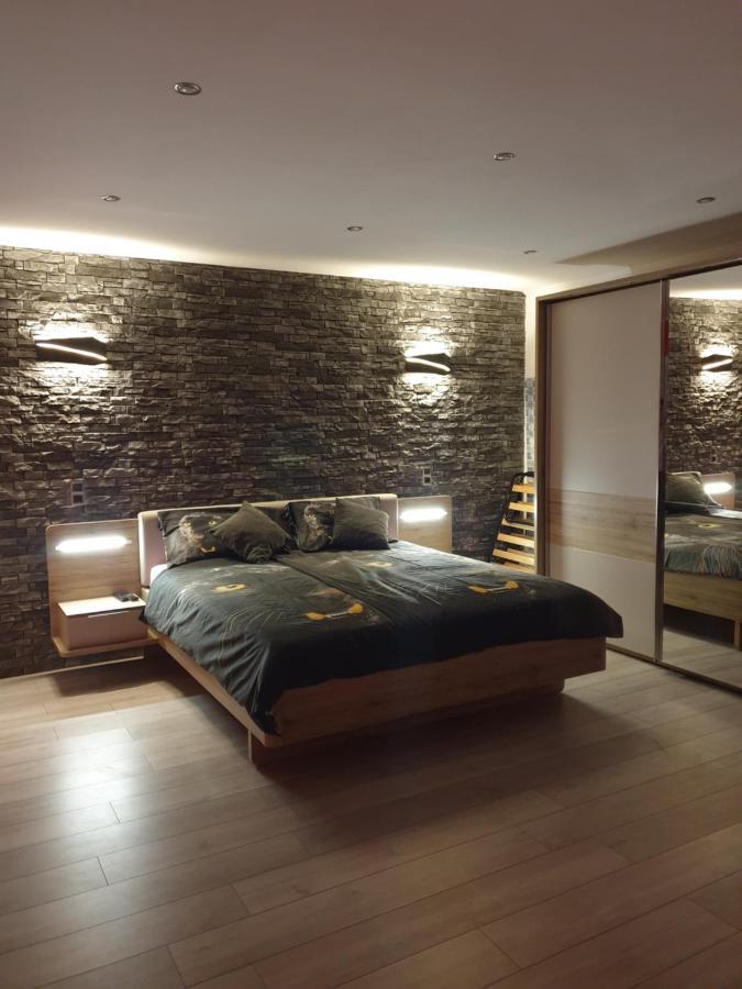Room Petra In Centertown Zengg Kültér fotó