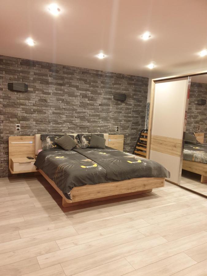 Room Petra In Centertown Zengg Kültér fotó