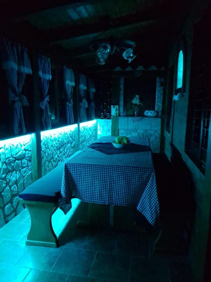 Room Petra In Centertown Zengg Kültér fotó
